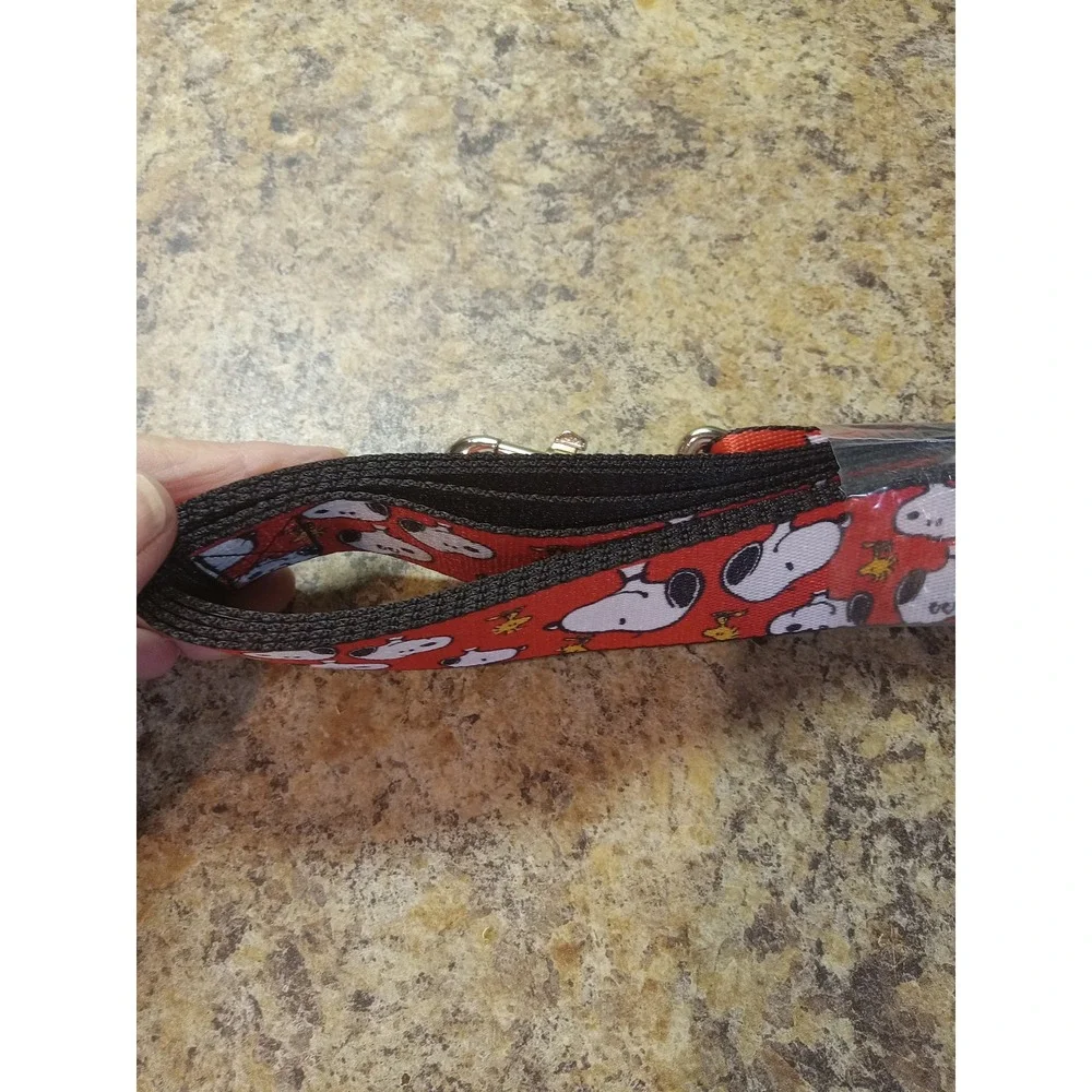 Peanuts Snoopy Woodstock Red Nylon Leash  6ft.Silver Swivel Hook 1 Inch Wide